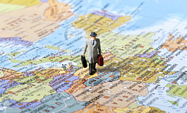 Хранить ли деньги за границей?