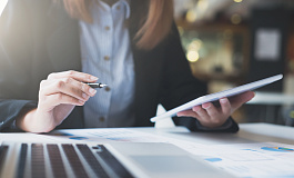 Как заполнить 6-НДФЛ за 2025 год, если зарплата за декабрь выплачена январе 2026 года?