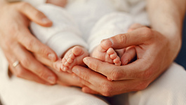 Пособие по беременности и родам в 2025 году: кто имеет право и сколько