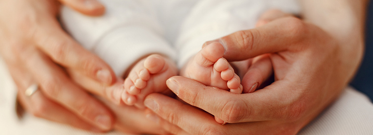 Пособие по беременности и родам в 2025 году: кто имеет право и сколько